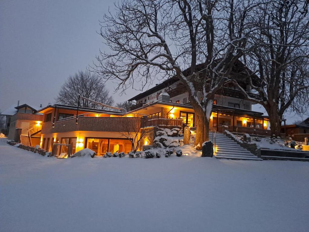 Hotel-Pension Seebad "Seegenuss-Natur-Spa" Sulzberg Zewnętrze zdjęcie